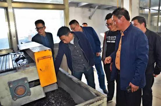 指尖四川麻将
高分子系走访城西街道1_看图王.web